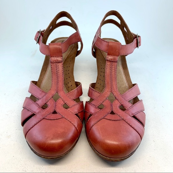 ⚡️SOLD Cobb Hill Aubrey T-Strap Heeled Sandals - Picture 2 of 11